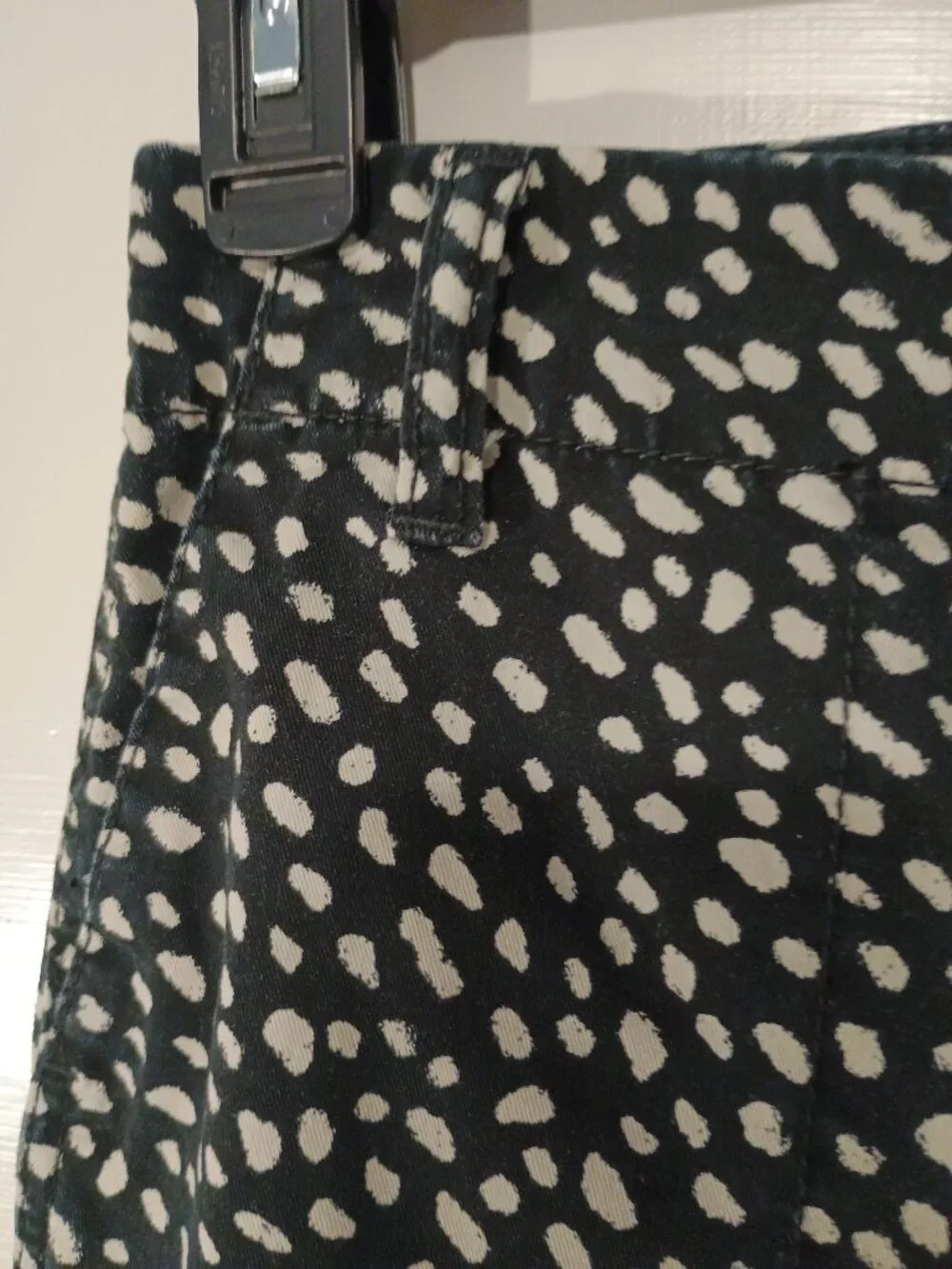 Tory Burch Dotted Pony Walker Cargo Skinny Pants Size: 27 / US 4